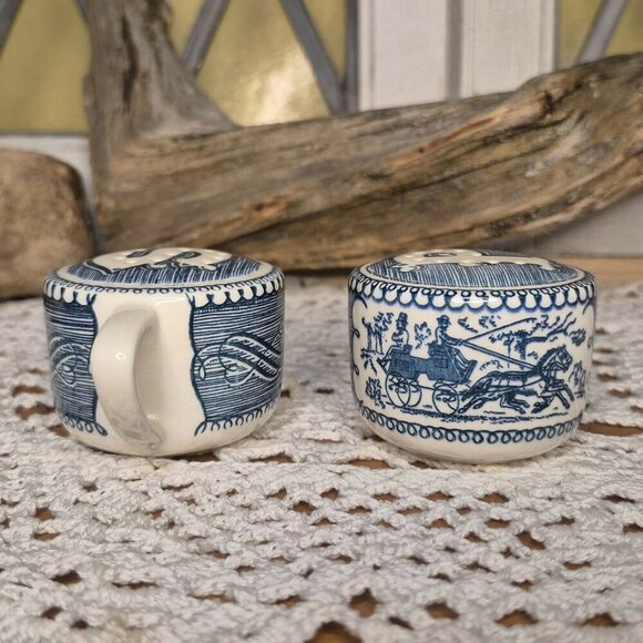 Vintage Salt & Pepper Shakers - Picture 8 of 12